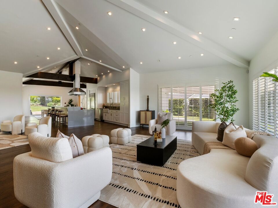 9700 Portada Drive — photo
