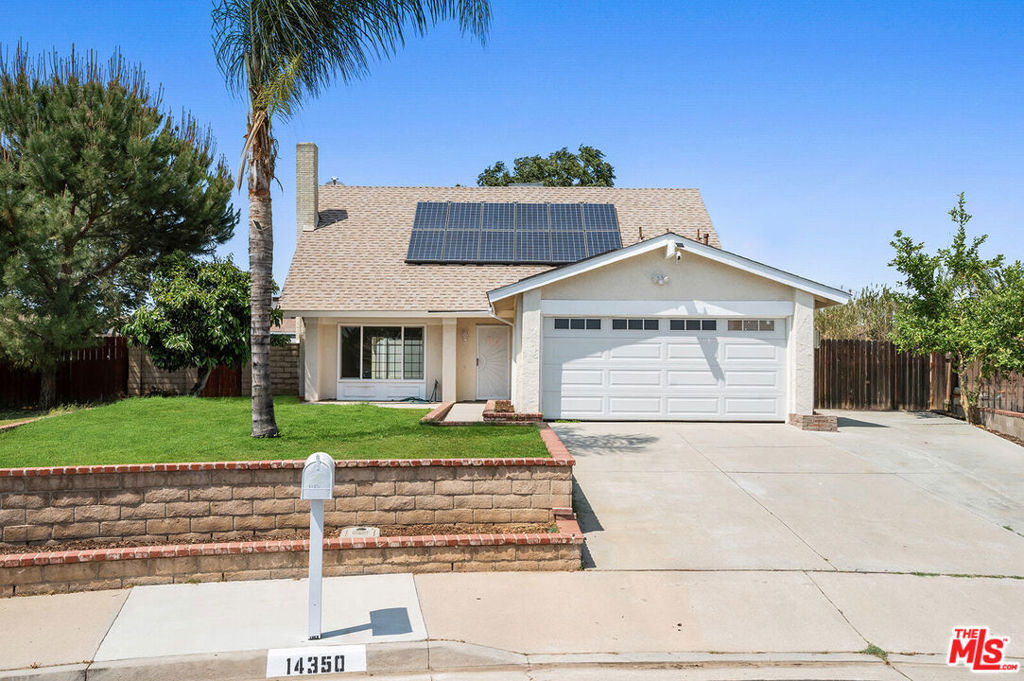 14350 Agave Street — photo