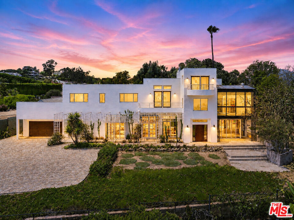 29035 Cliffside Drive — photo