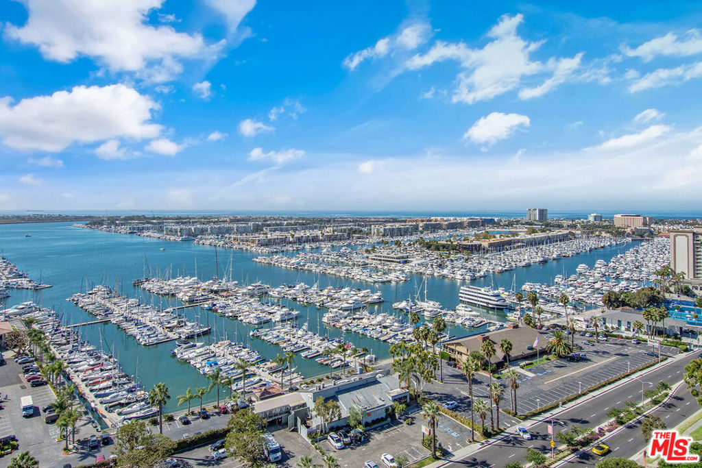 13650 Marina Pointe Drive 1603 — photo