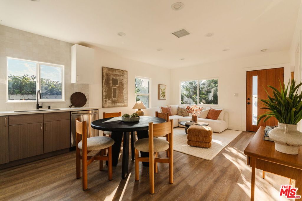2826 Macon Street — photo