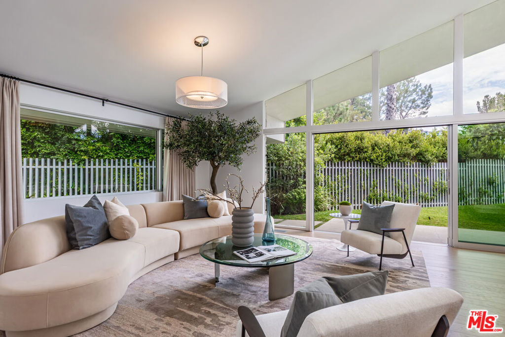 1667 Rising Glen Road, Los Angeles, CA 90069 — photo 3