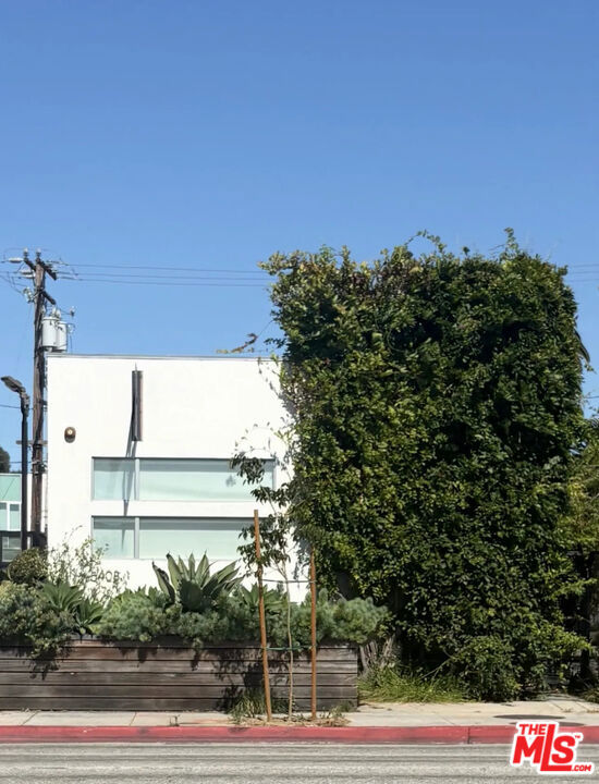 5408 Sepulveda Boulevard — photo