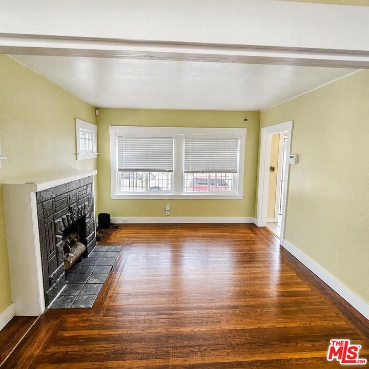 917 107th Avenue — photo