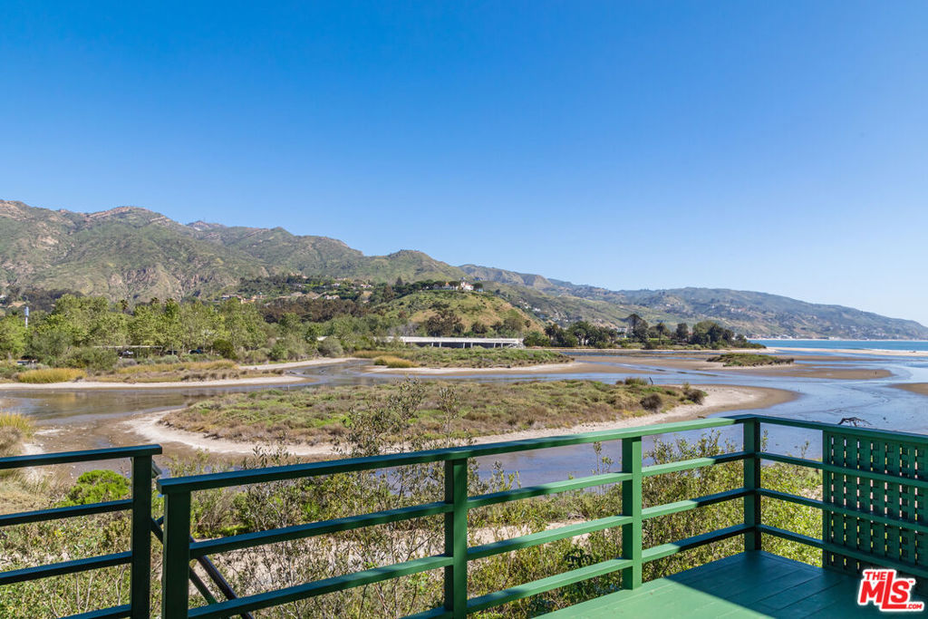 23441 Malibu Colony Road — photo