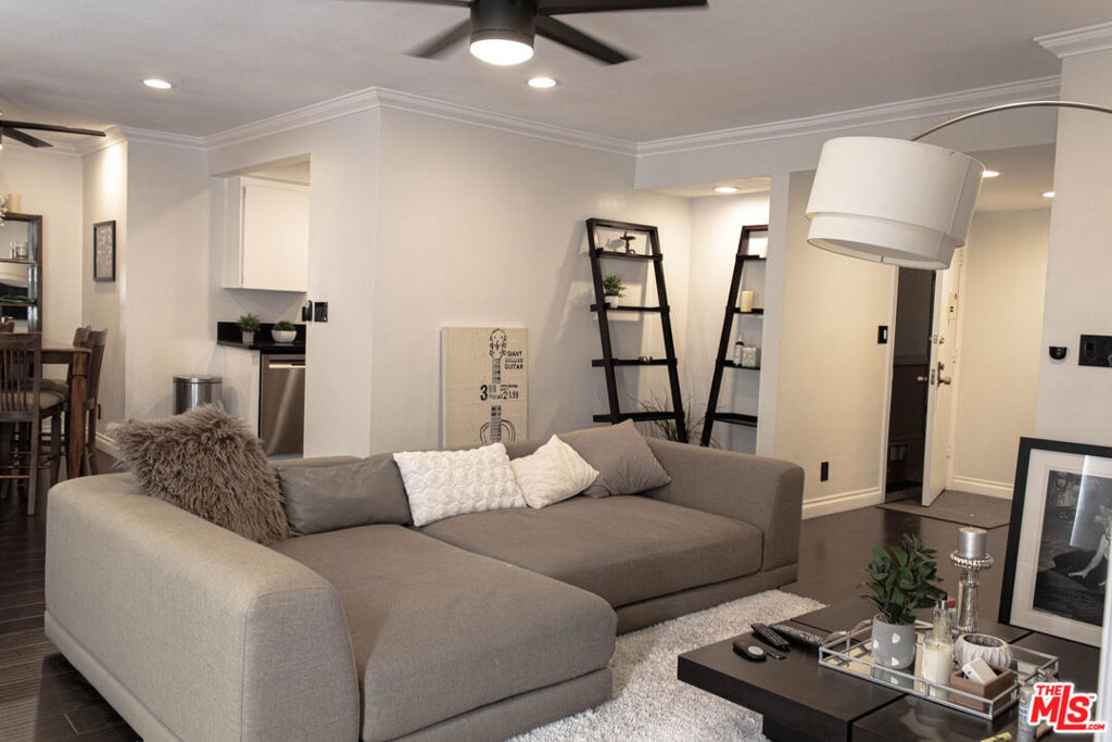 5651 Windsor Way 202 — photo
