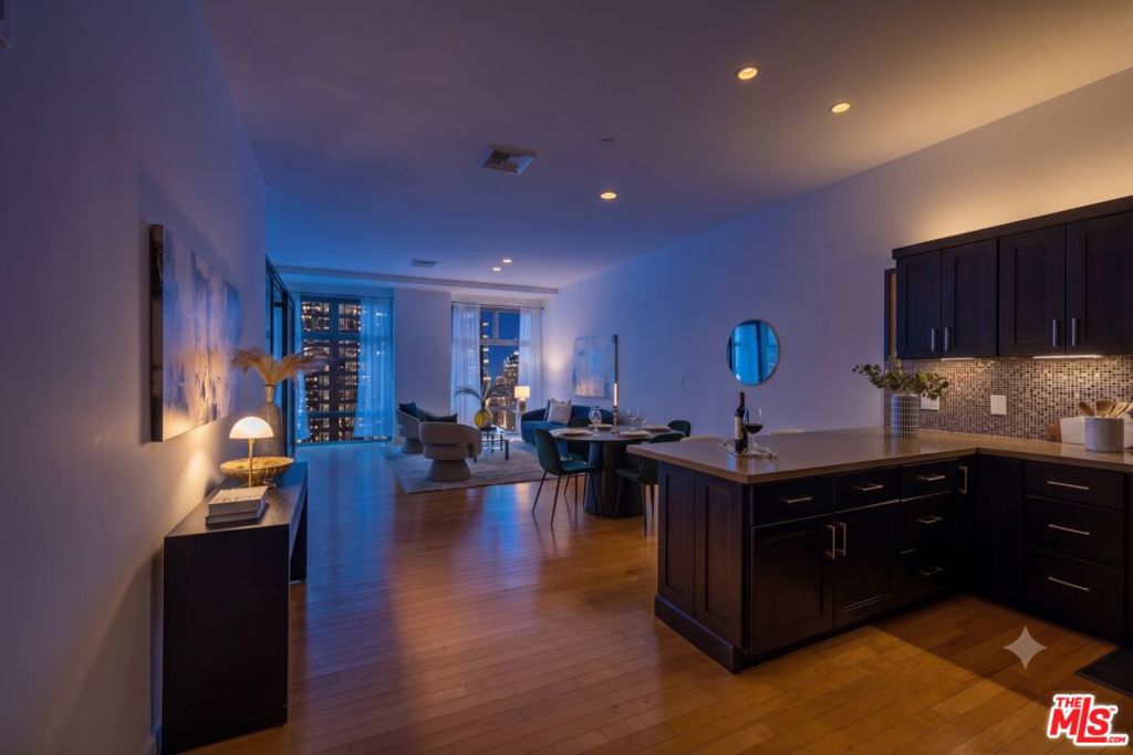801 S Grand Avenue Unit 1508 — photo