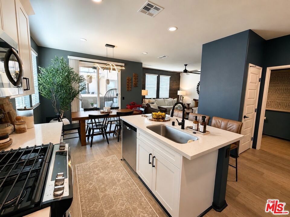 1525 Stratus Drive — photo