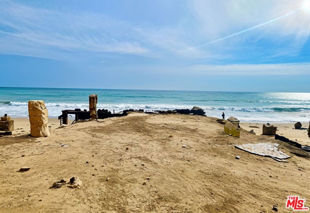 19240 Pacific Coast Highway — photo