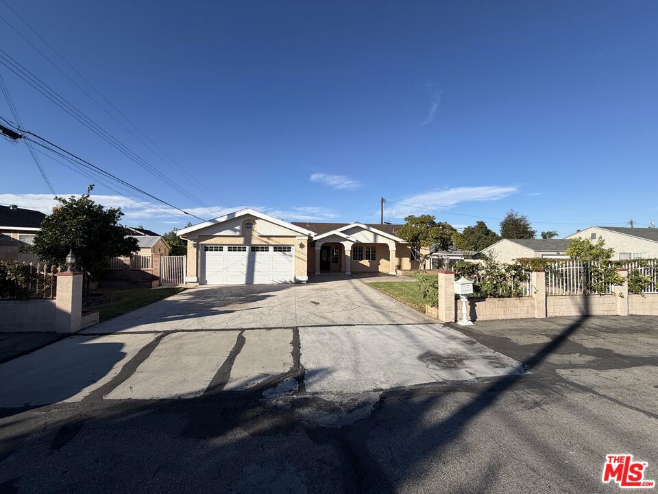 14803 Light Street — photo