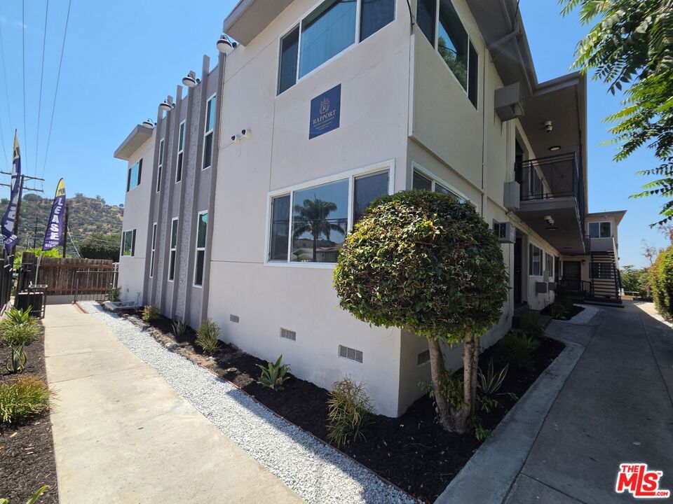 9949 Pinewood Avenue Unit 1 — photo