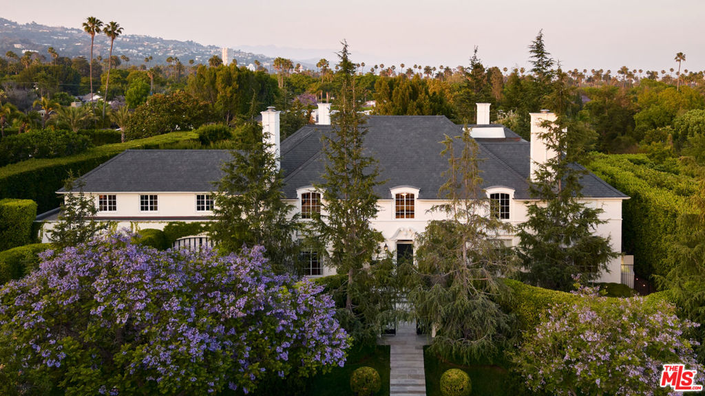 826 Greenway Drive — photo