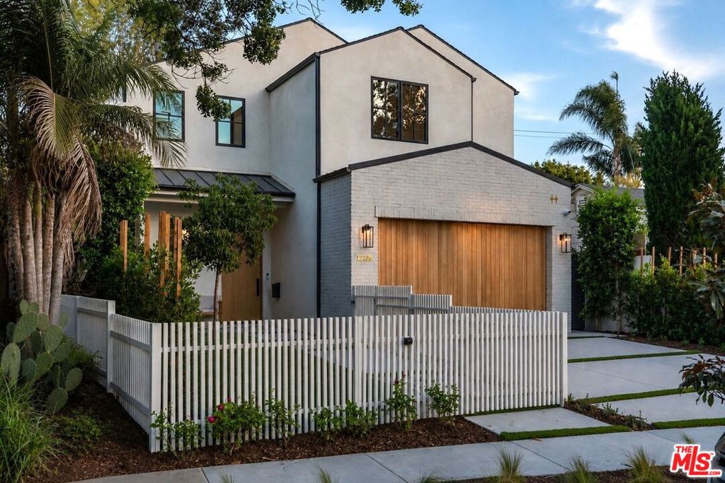 12136 Havelock Avenue — photo