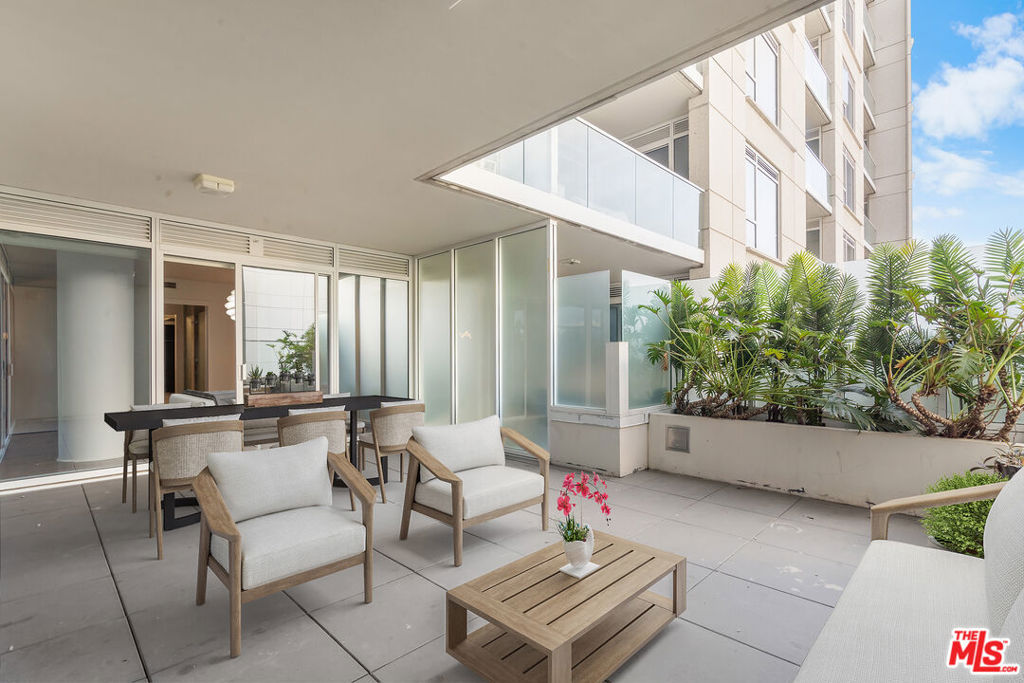 6250 Hollywood Boulevard Unit 4E — photo