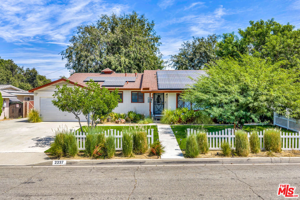2237 E Alaska Street — photo