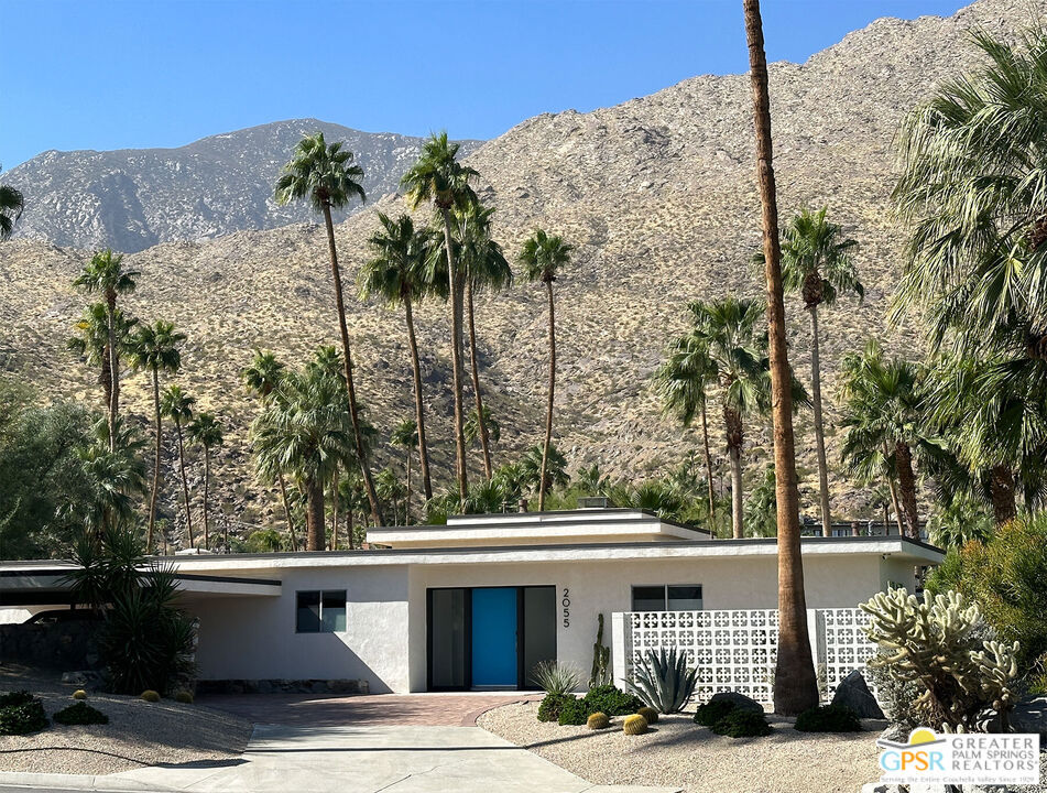 2055 S Palm Canyon Drive — photo
