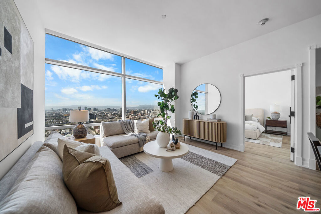 900 W Olympic Boulevard 27D — photo