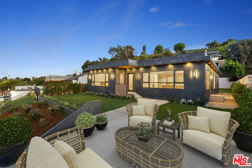 5280 Sanchez Drive — photo