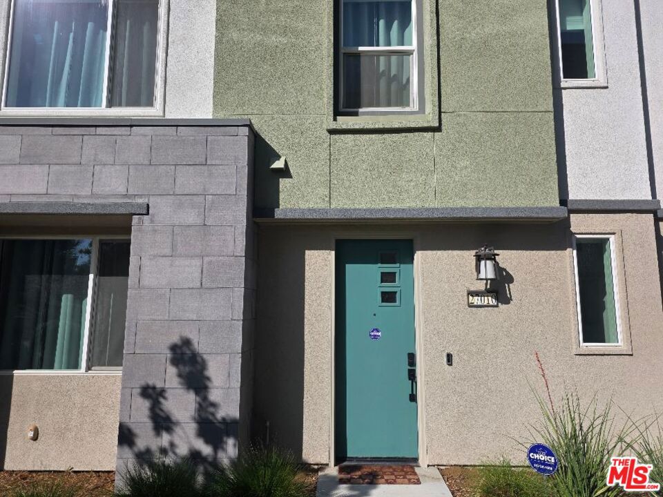 27010 Tanager Lane — photo