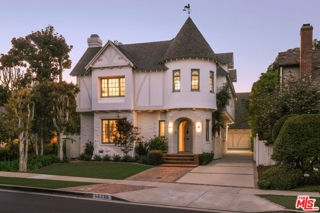 12225 Falkirk Lane — photo