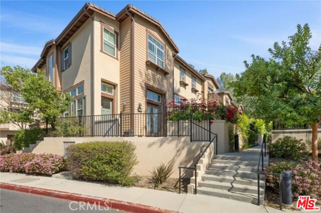 732 Tennis Club Lane — photo