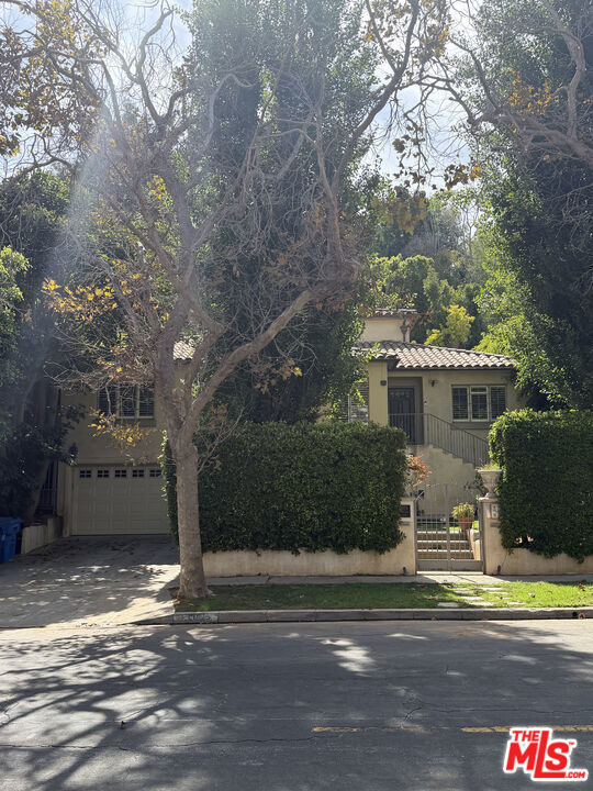 1035 Westholme Avenue — photo