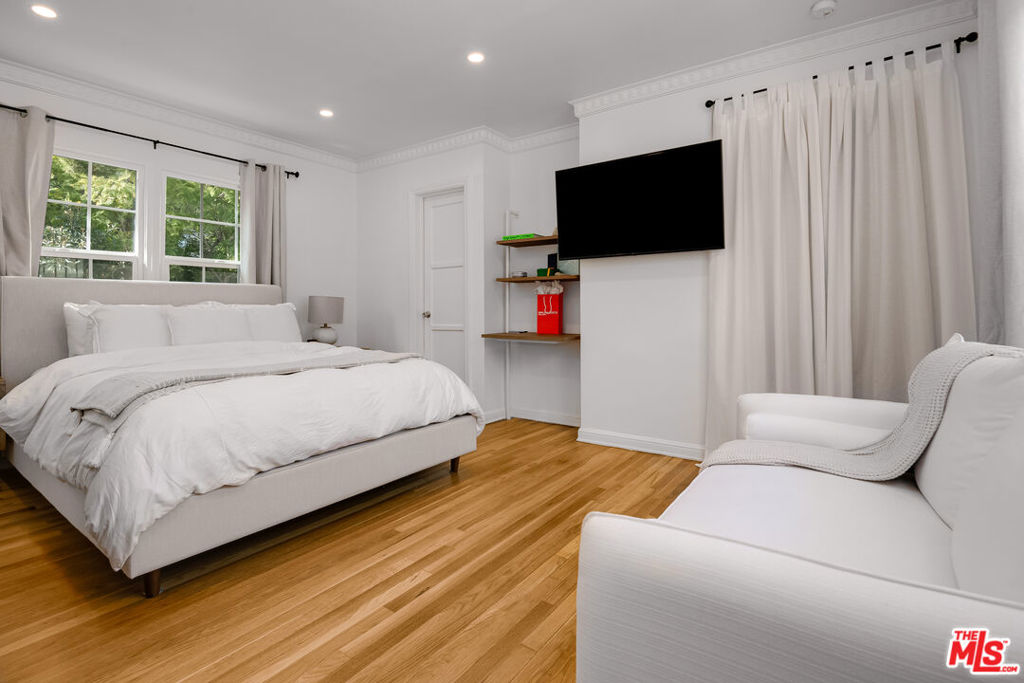 407 Shirley Place 3/4 — photo