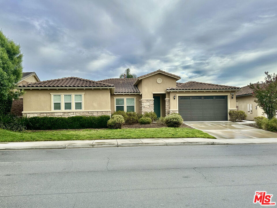 30121 Alfalfa Lane — photo