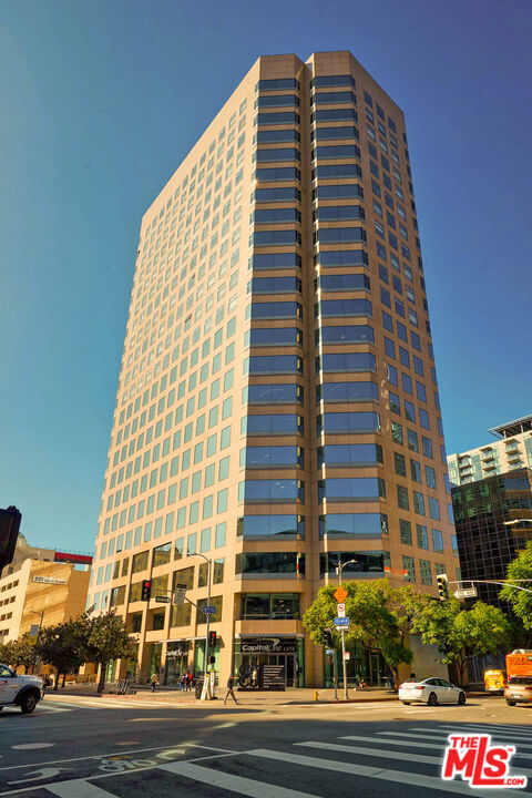 801 S Grand Avenue 1507 — photo