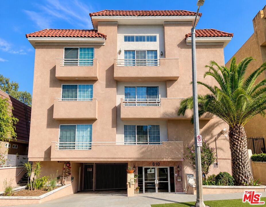 810 S Lucerne Boulevard 203 — photo
