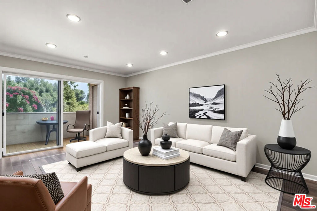 501 Palisades Drive 221 — photo