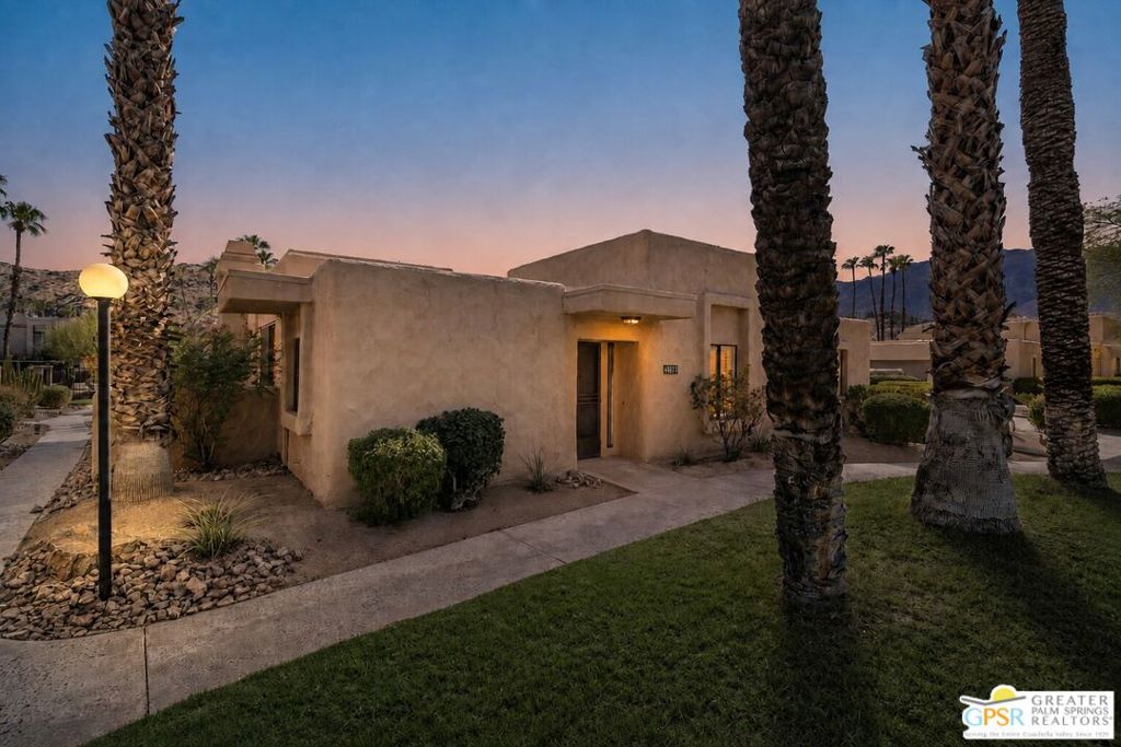4837 S Winners Circle Unit a — photo