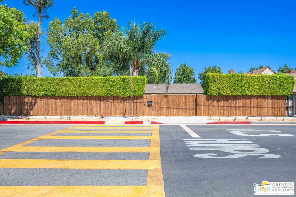 13435 Erwin Street, Valley Glen, CA 91401 — photo 3