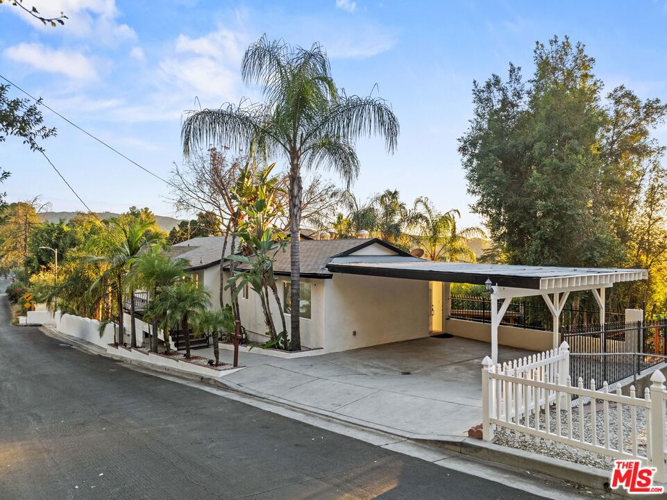 10941 Cardamine Place, Los Angeles, CA 91042 — photo 2