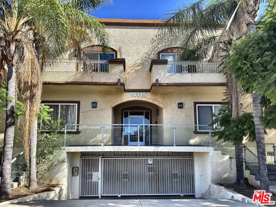 14315 Magnolia Boulevard 101 — photo