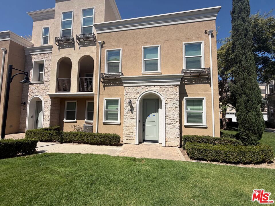 573 Winchester Drive — photo