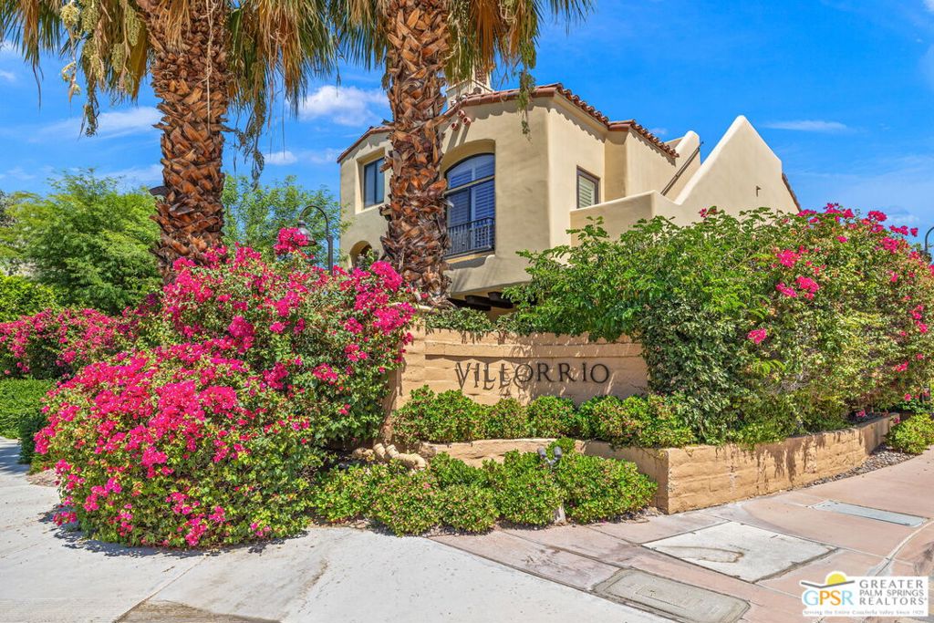 1015 Villorrio Drive S — photo