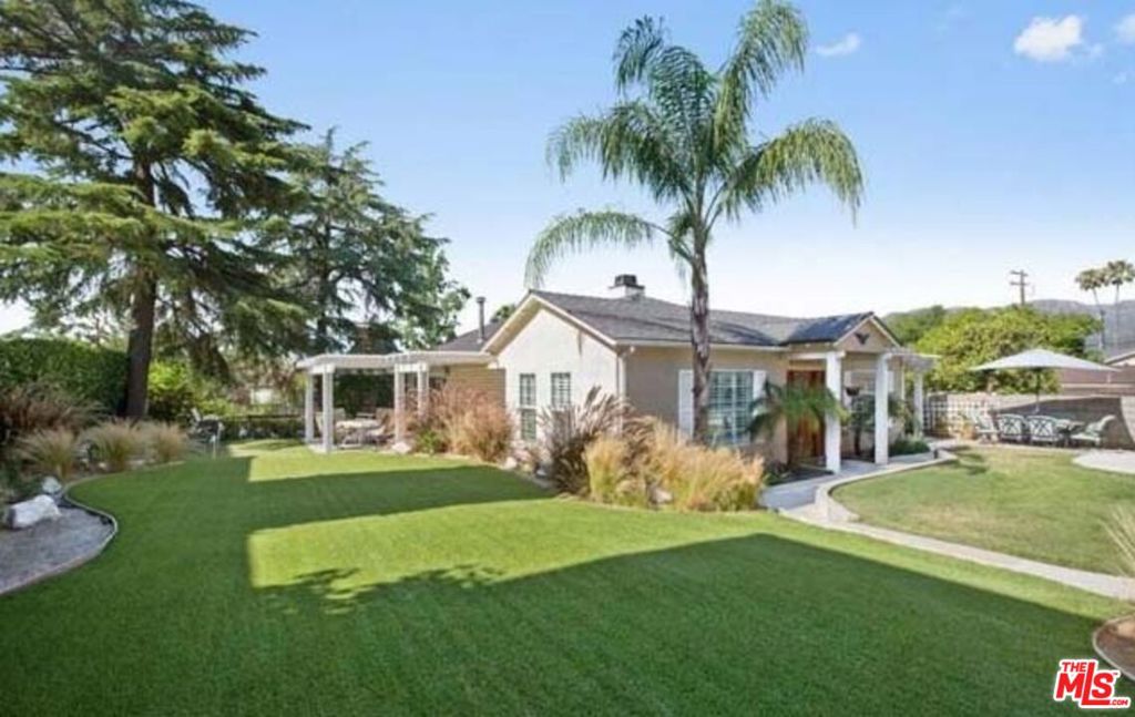2340 Caldero — photo