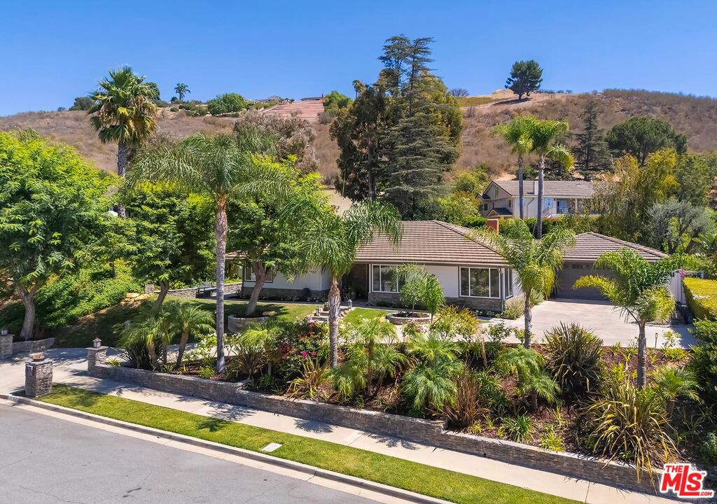 1592 Wilder Street — photo