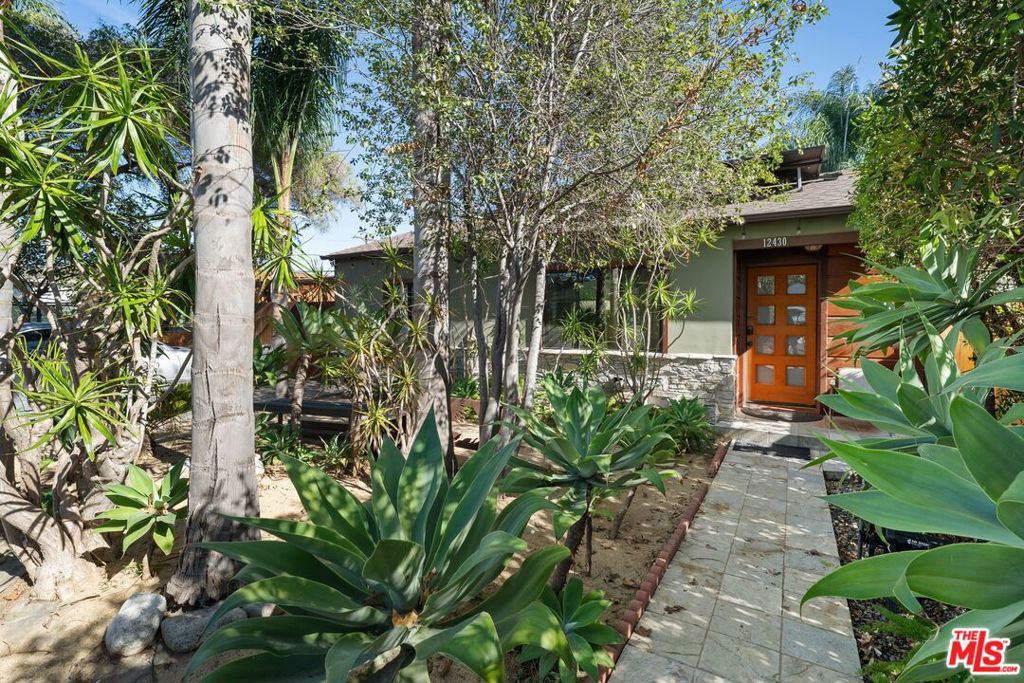 12430 Mitchell Avenue — photo