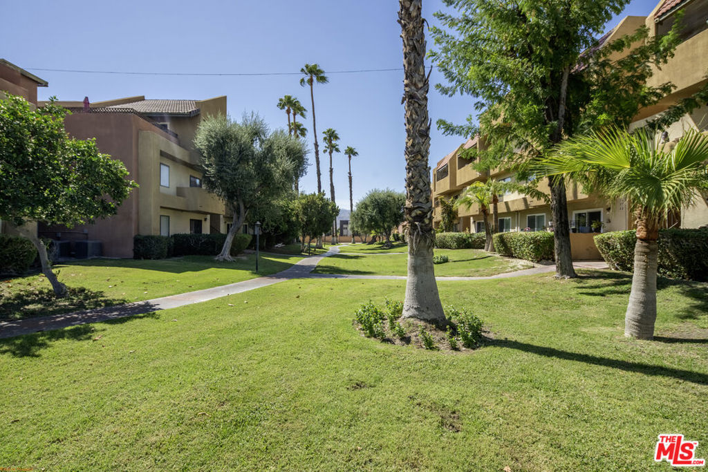 32200 Cathedral Canyon Drive 101 — photo