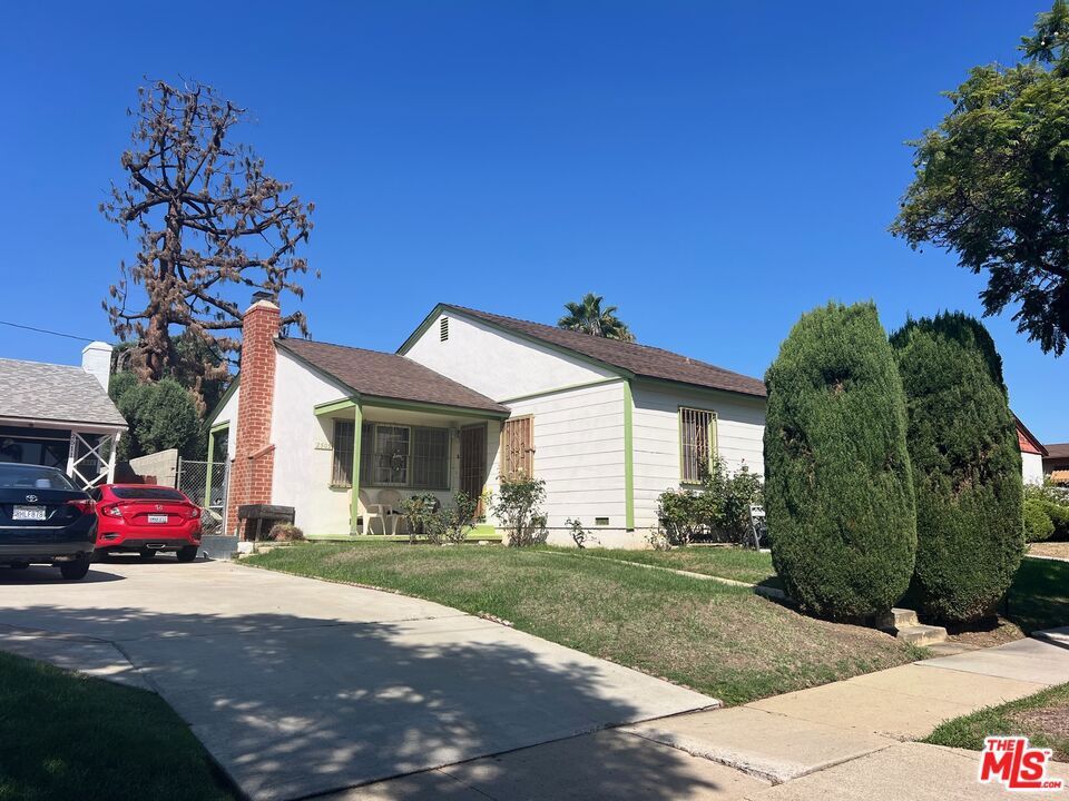 2505 W 116th Street — photo