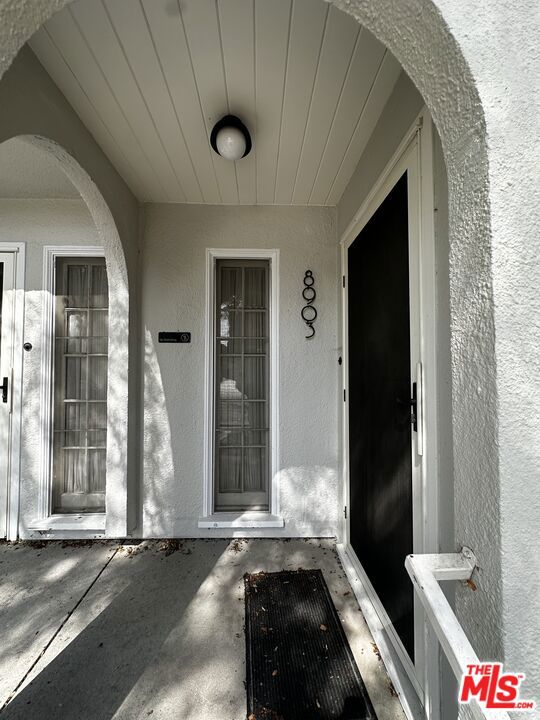 8903 Hubbard Street — photo