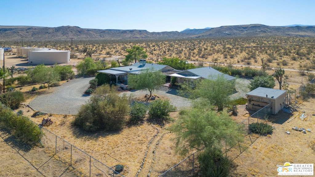 475 Kickapoo Trail, Yucca Valley, CA 92284 — photo 2