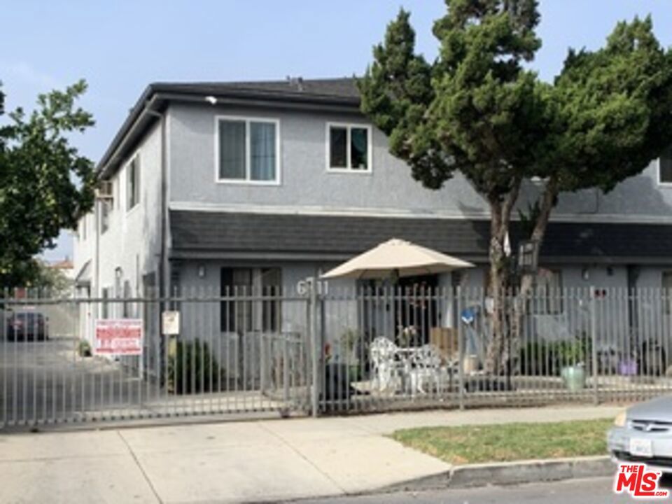 6911 Agnes Avenue B — photo