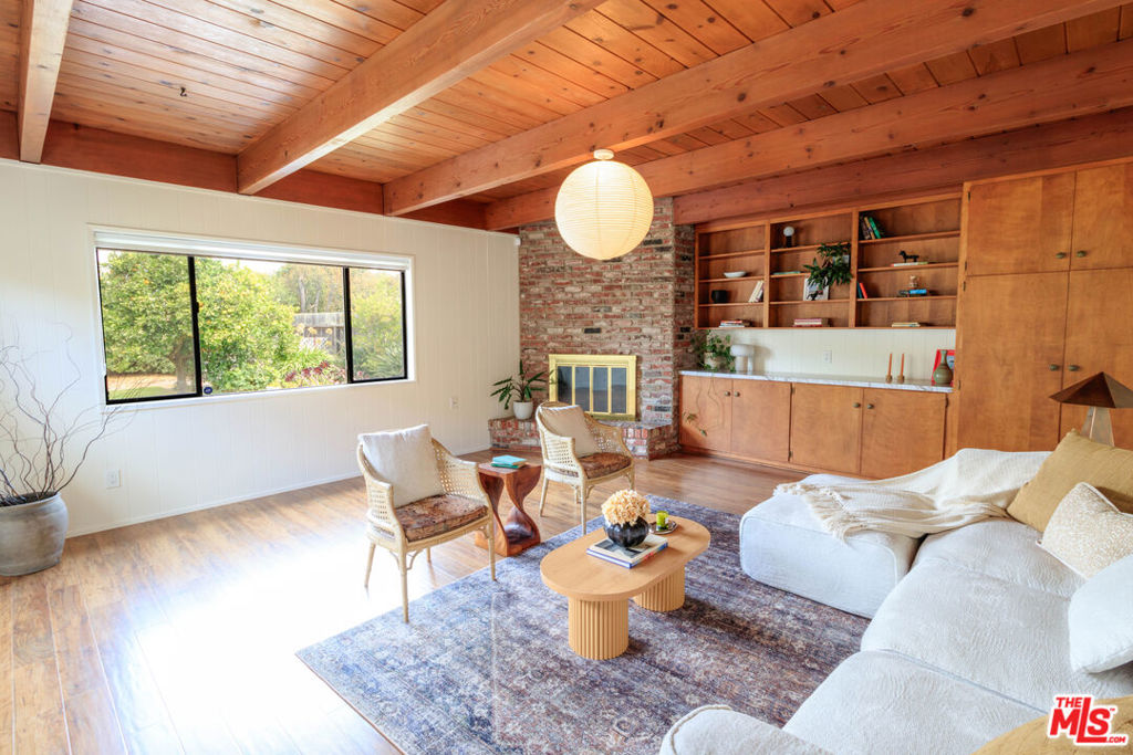 16 Del Rey Circle — photo