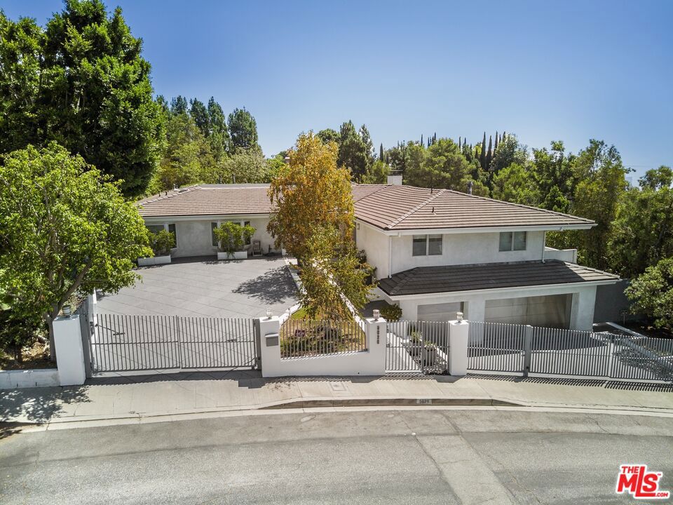 9626 Highridge Drive — photo