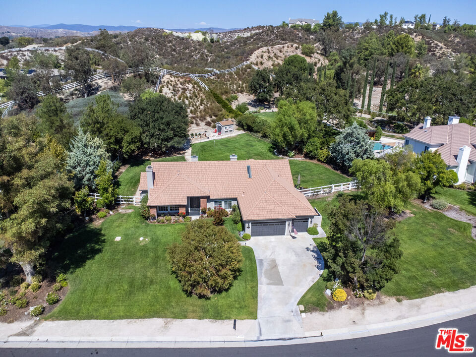 15555 Bronco Drive — photo