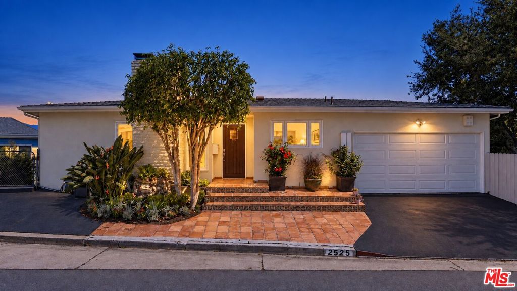 2525 Ivanhoe Drive — photo