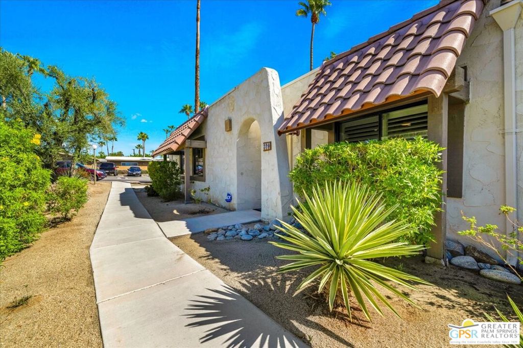 379 W Mariscal Road — photo